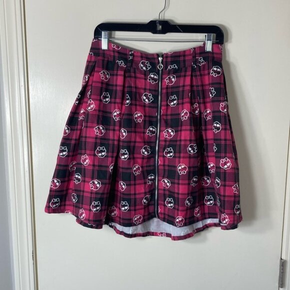 Hot Topic Dresses & Skirts - Hot Topic Monster High Plus‎ Size Draculaura Pink Plaid skirt size 1X